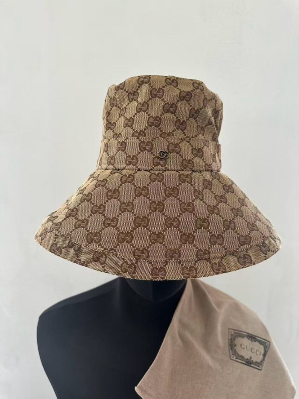 Gucci Beige‑Brown GG Canvas Large Brim Sun Bucket Hat